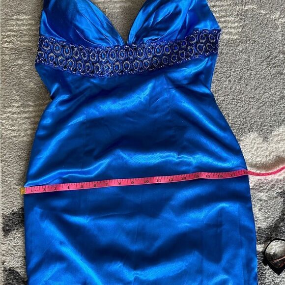 JASZ Couture Stunning Gown. Plunging back crisscross cut glass,And Beads sz6 - Picture 8 of 15